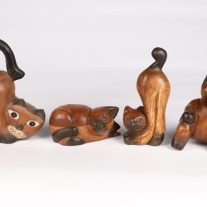 Cat Figurines WT 019