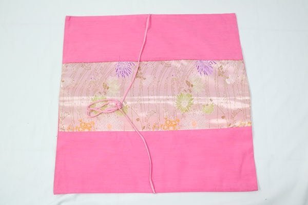 Thai handicrafts wholesale pillow covers (42) Thai pillow cover in pink color with floral pattern