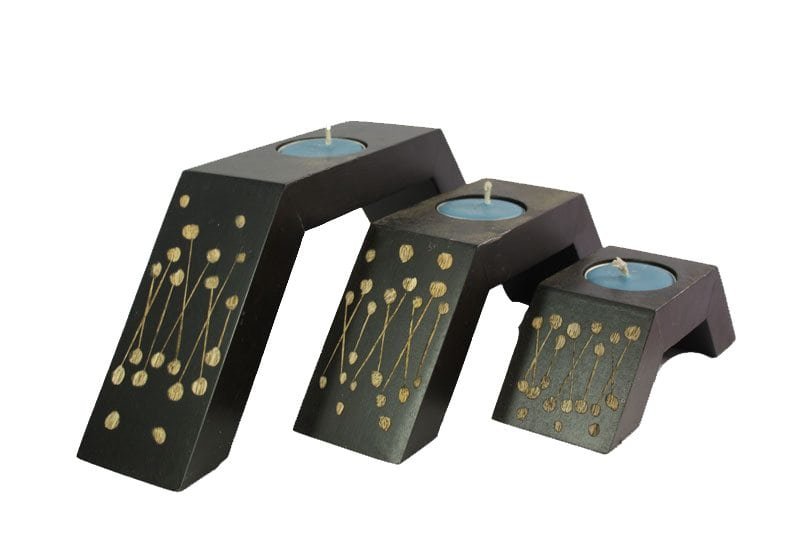 Chiang Mai handicrafts Wholesale Mango Wood Hexagon Candle Holder Set with floral pattern