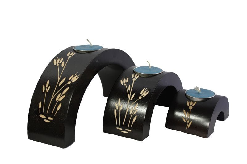 Thailand handicrafts Wholesale Mango Wood Hexagon Candle Holder Set with flower design