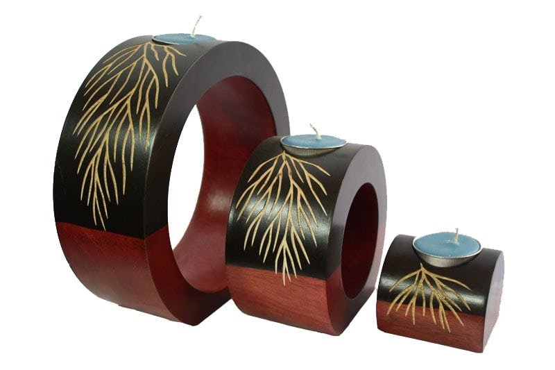 Chiang Mai handicrafts Wholesale Mango Wood Round Candle Holder Set with leaf pattern