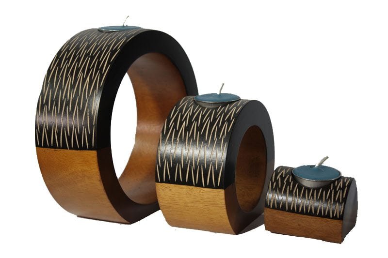 Thailand handicrafts Wholesale Mango Wood Round Candle Holder Set with stripes design