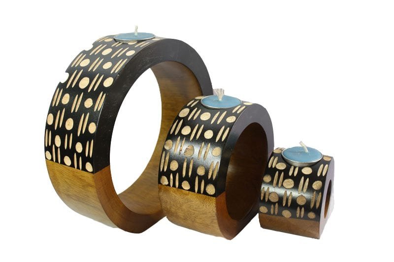 Thailand handicrafts Wholesale Mango Wood Round Candle Holder Set with spots and stripes design