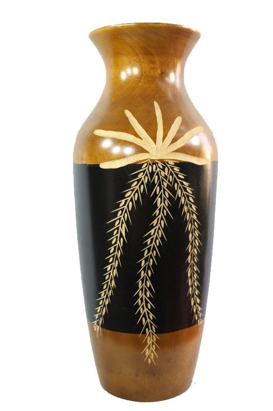 Mango Wood Vase with leaf pattern
