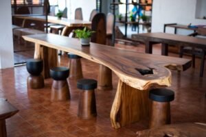 monkey_pod_suar_wood_furniture_dining_table_AR-33-1024x681