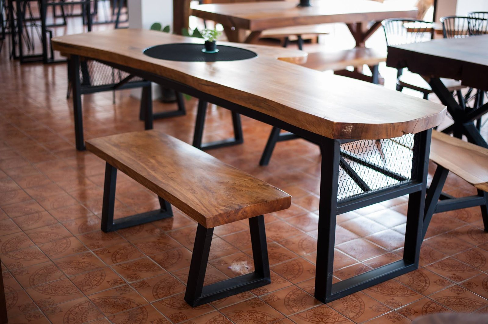 Thailand handicrafts Wholesale Suar wood small Bench and Dinning Table