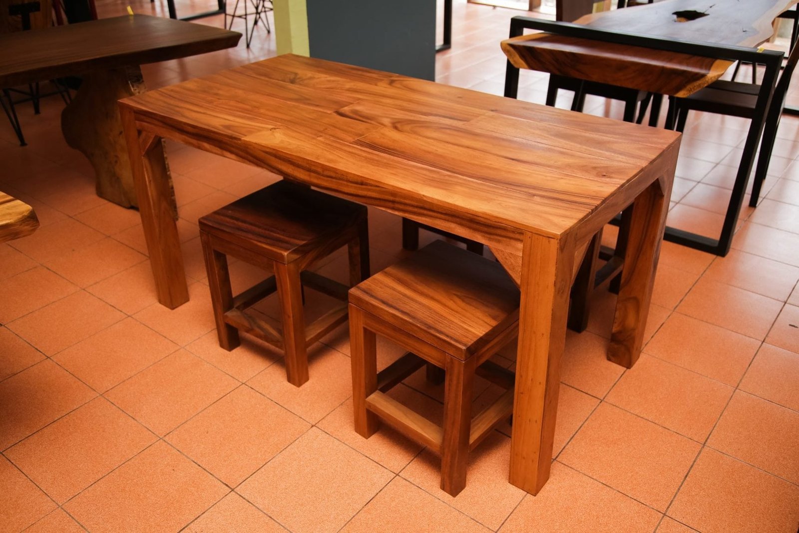 suar wood dining table and chairs