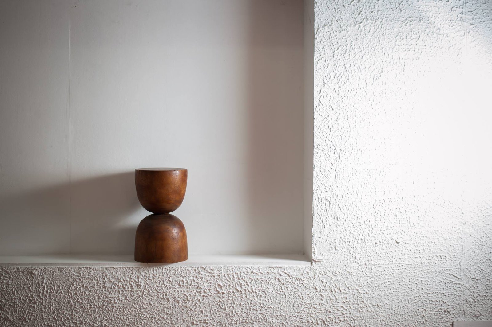 Thailand handicarft wholesale Suar wood stool